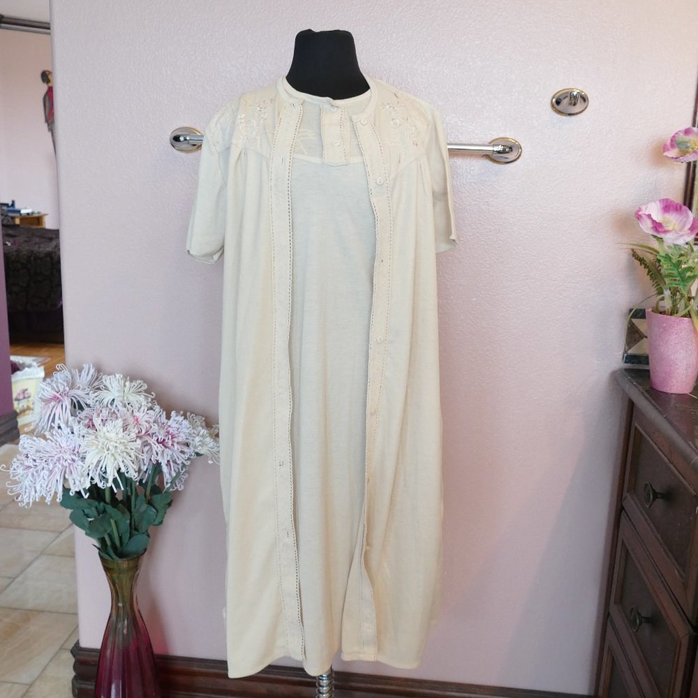 Darling Embroidered Nightgown & Robe-Size S